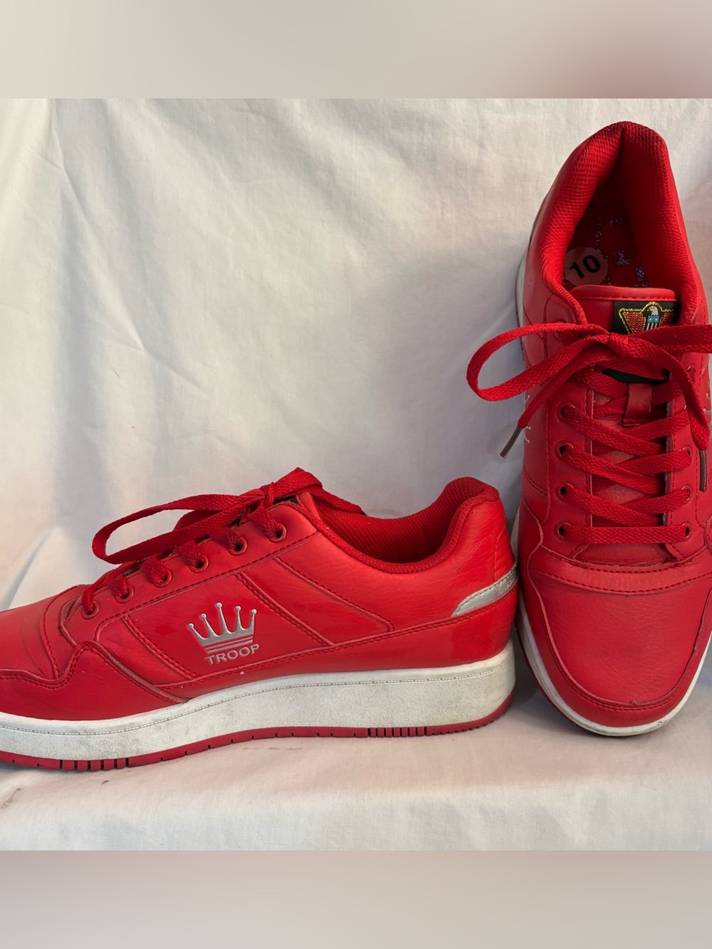 Troop Crown Red  Men’s Sneakers Size 10 ~ 1CM00086-619